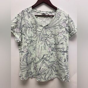 4 for $25 🍒 Reitmans Light Green Floral Short Sleeve Top Size 2x
